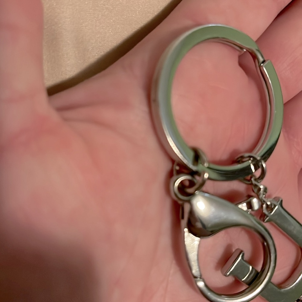 UGG Dangle Crystal Keychain - Picture 3 of 3